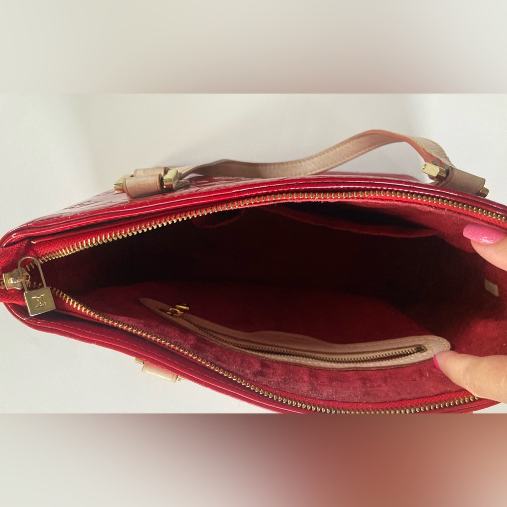 Louis Vuitton Houston Bag - Picture 5 of 11